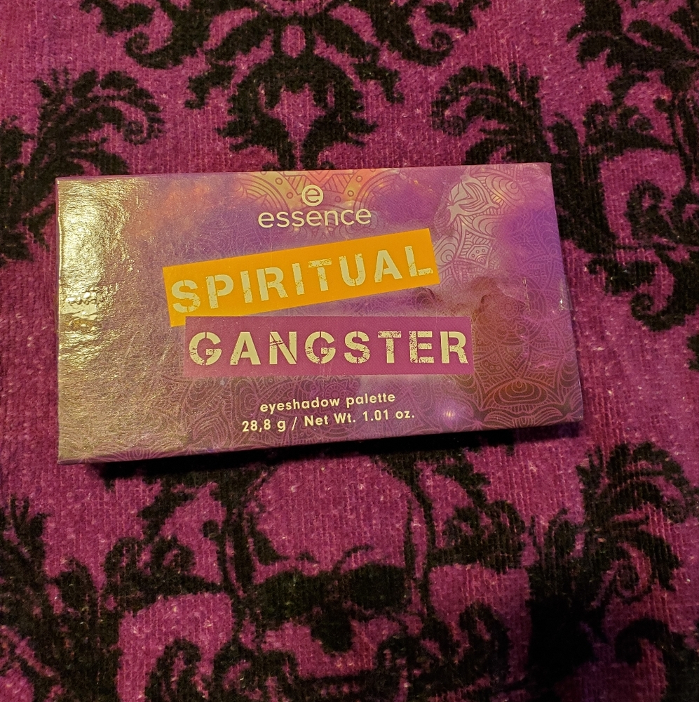 Essence Spirtual Gangster eyeshadow palette